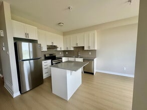 869 Andesite Ter in Ottawa, ON - Building Photo - Building Photo
