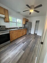 210 N Lincoln Ave in Springfield, IL - Building Photo - Building Photo