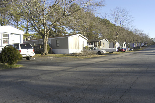 Deer Creek Mobile Home Park in Stockbridge, GA - Building Photo - Building Photo