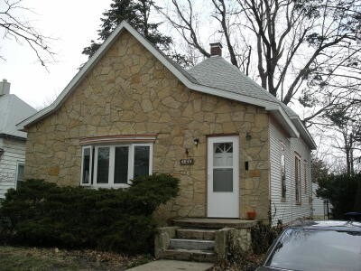 404 1/2 W Vine St in Champaign, IL - Building Photo