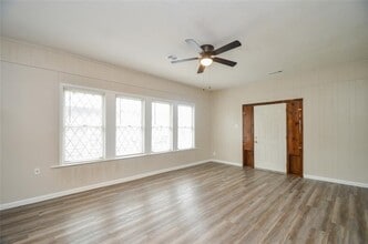 106 W Gray St in Houston, TX - Building Photo - Building Photo