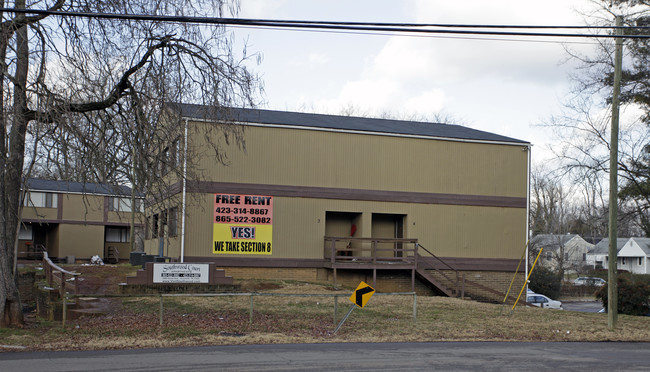 2980 Sevier Ave in Knoxville, TN - Foto de edificio - Building Photo