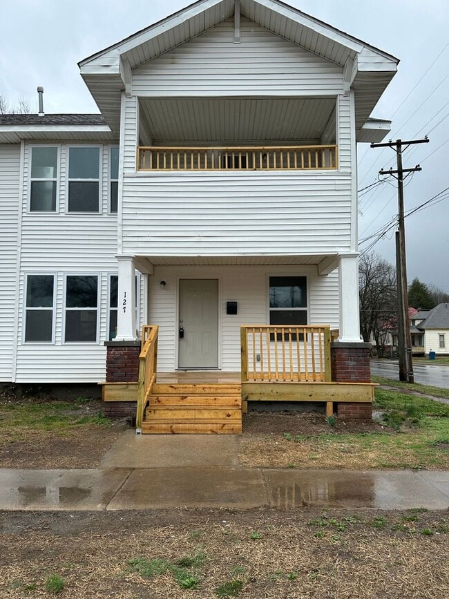 property at 125-127 S Connor Ave