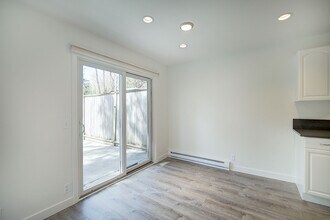 295 1st Ave NW in Issaquah, WA - Building Photo - Building Photo