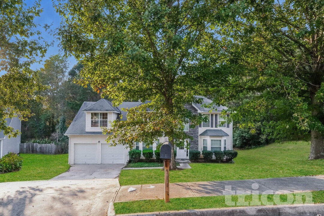 3529 Craggy Perch in Douglasville, GA - Building Photo