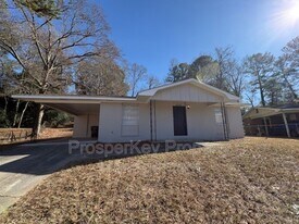 2236 Danbury Dr in Columbus, GA - Building Photo