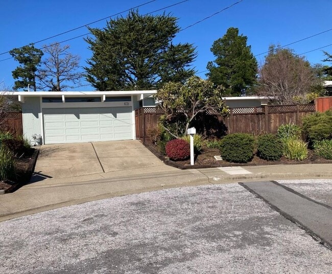property at 15 Turtle Bay Pl