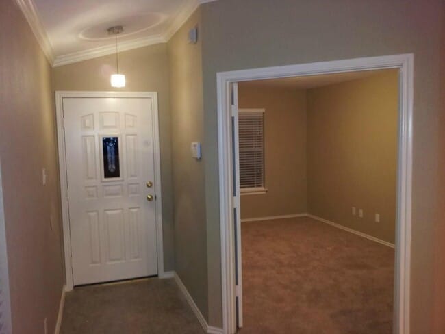 204 Quail Hollow Dr in Hutto, TX - Building Photo - Building Photo