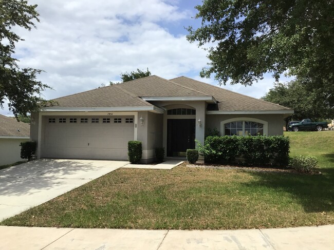 property at 1951 Southern Oak Loop