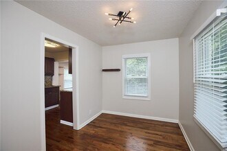 1235 Beechview Dr SE in Atlanta, GA - Building Photo - Building Photo