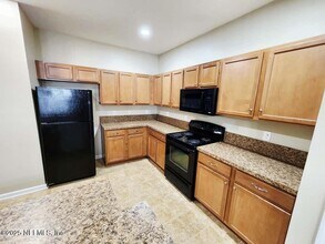 6844 Misty View Dr in Jacksonville, FL - Building Photo - Building Photo