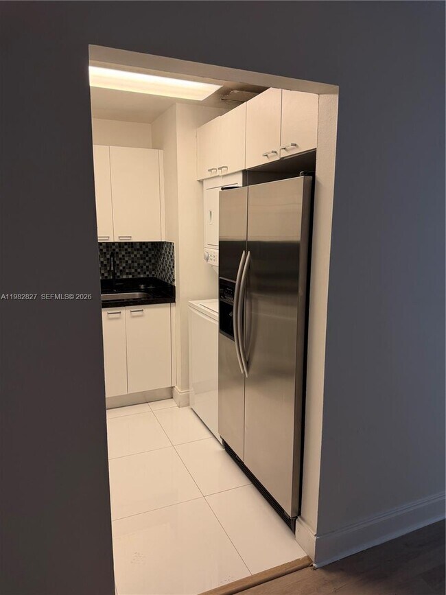 7925 SW 86th St in Miami, FL - Building Photo - Building Photo