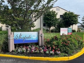 175 Wharfside Dr in Monmouth Beach, NJ - Building Photo - Building Photo