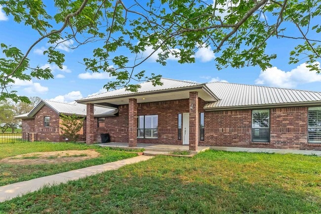 8321 Co Rd 200 in Burnet, TX - Building Photo - Building Photo