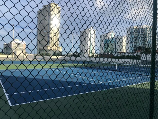 property at 16919 N Bay Rd