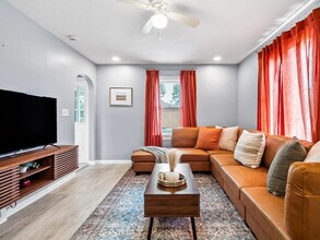 1906 N Leavitt Rd, Unit SI ID1496120P in Lorain, OH - Foto de edificio - Building Photo