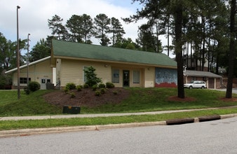 Kentwood Apartments in Raleigh, NC - Foto de edificio - Building Photo
