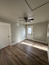 922 W Cedar St in Rawlins, WY - Building Photo - Building Photo