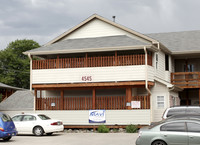 Morrison Road Apartments in Denver, CO - Foto de edificio - Building Photo