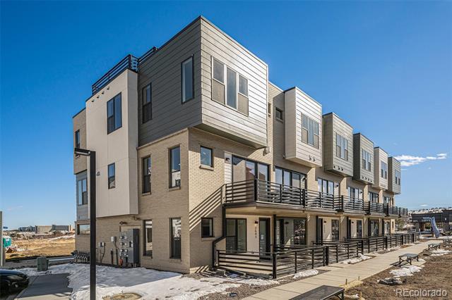 property at 2643 Nicholas Wy
