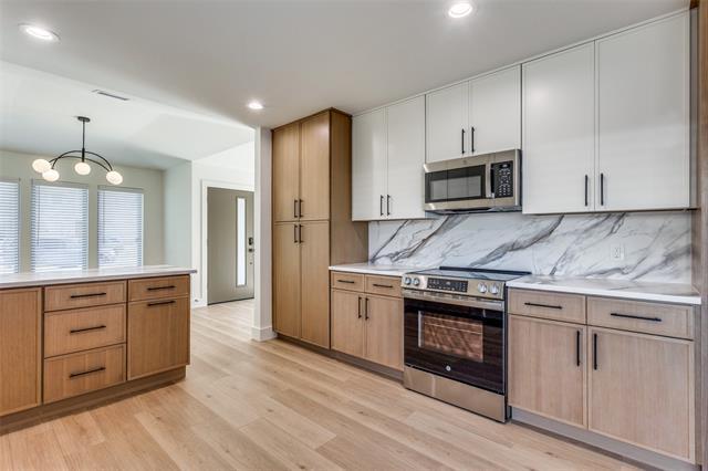 200 Trellis Pl