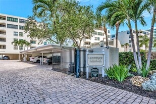 101 Sunset Dr in Sarasota, FL - Building Photo