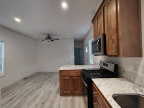 6656 Pentz Rd in Paradise, CA - Building Photo - Building Photo