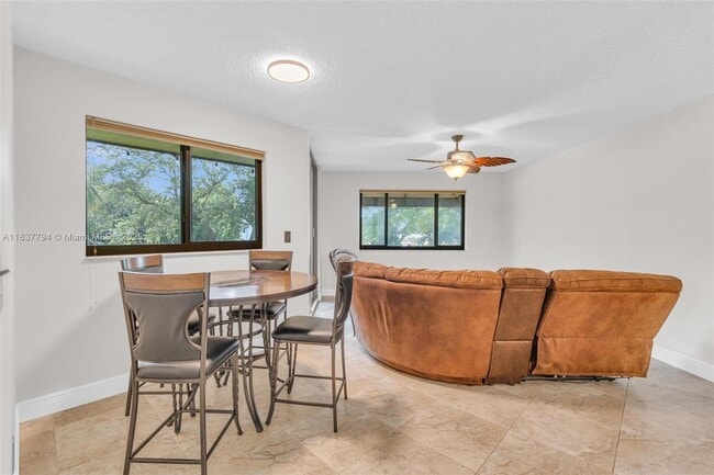 15405 N Miami Lakeway