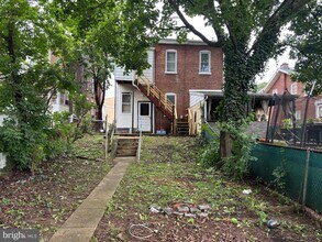 130 E 4th St in Pottstown, PA - Building Photo - Building Photo
