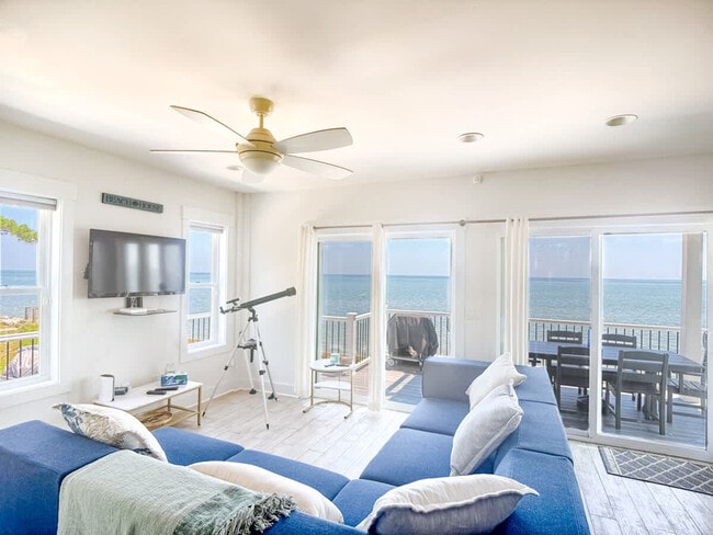 15378 Holly Dr in Scotland, MD - Building Photo - Building Photo