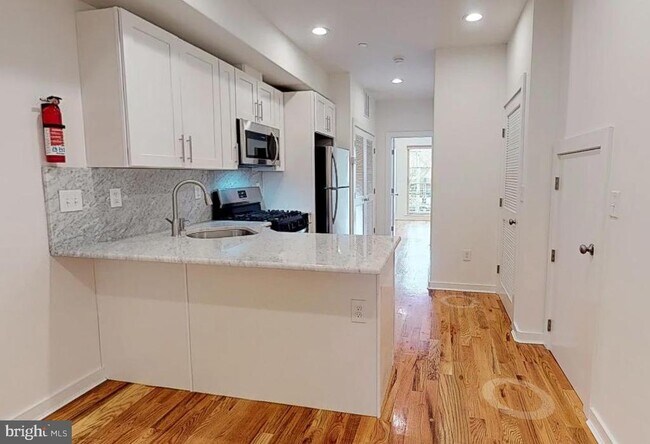 1642 N Marshall St in Philadelphia, PA - Building Photo - Building Photo