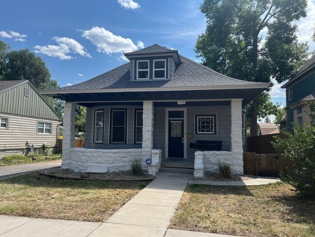 property at 1109 E Platte Ave
