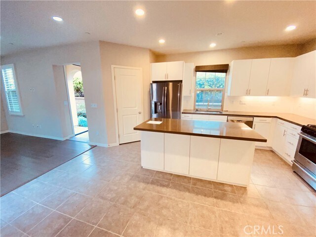 64 Bronze Leaf in Irvine, CA - Building Photo - Building Photo