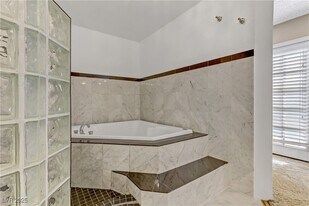 7301 Pleasant View Ave in Las Vegas, NV - Building Photo