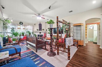 1212 Shannon Oaks Trail in Austin, TX - Building Photo - Building Photo