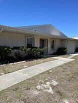 25068 Harbor View Rd in Port Charlotte, FL - Building Photo