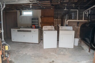 18 Thompson St in Hamden, CT - Building Photo - Building Photo