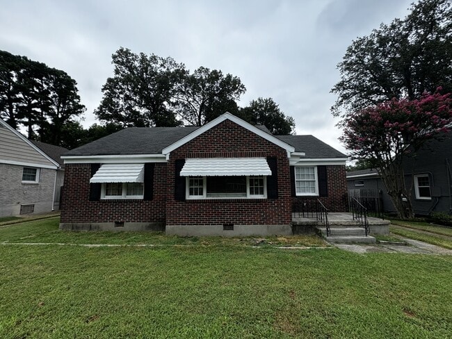 property at 3634 Autumn Ave