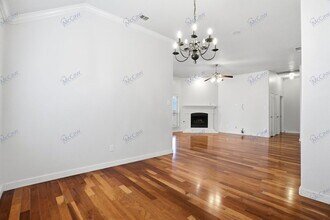 24 Beechcreek Dr in Edgecliff Village, TX - Building Photo - Building Photo