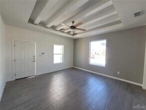 17 E Campeche St in Alton, TX - Building Photo - Building Photo