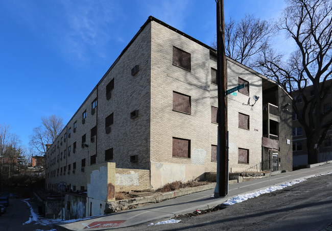 144 Glencoe Pl in Cincinnati, OH - Foto de edificio - Building Photo