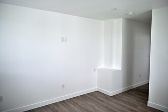 13536 Remington St in Pacoima, CA - Building Photo - Building Photo