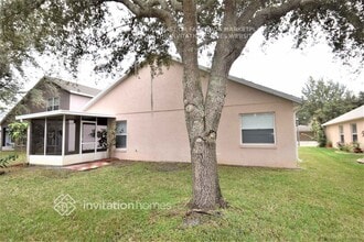 2851 Stags Leap Dr in Orange City, FL - Foto de edificio - Building Photo