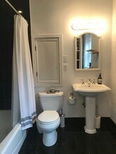 93 Marion St, Unit 8 in Brookline, MA - Building Photo - Building Photo