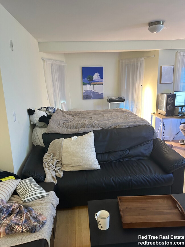 property at 461 Park Dr