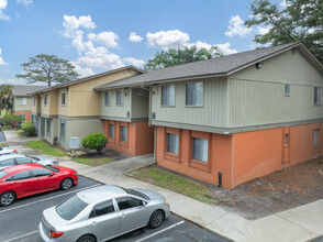 The Seasons on Park Avenue in Orange Park, FL - Building Photo - Building Photo