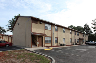 Colonial Village Apartments