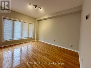 56 Rainbow Valley Crescent in Markham, ON - Building Photo - Building Photo