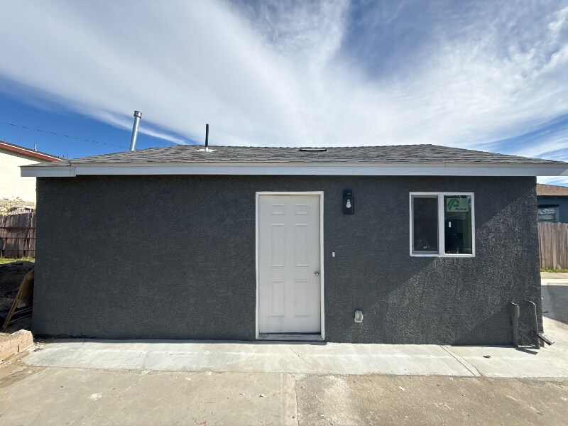 220 E 21st St in San Bernardino, CA - Building Photo