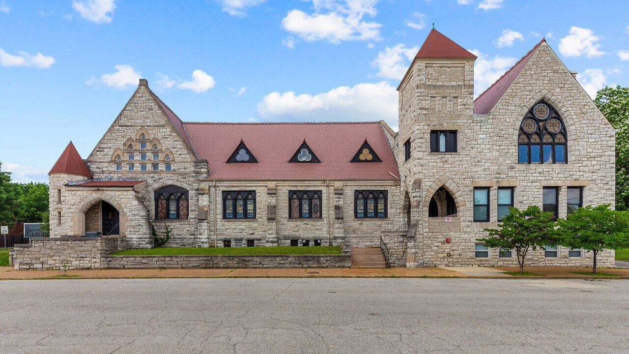 4301 Olive St in St. Louis, MO - Building Photo